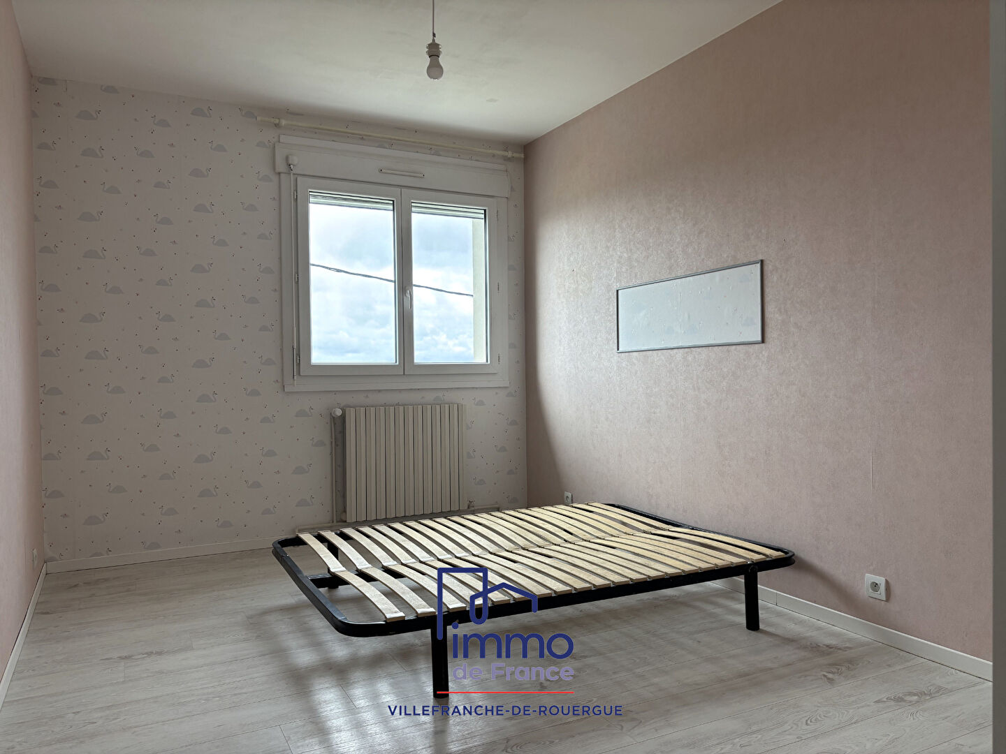 Photo Maison T5 sur deux niveaux 128 m2 avec terrain et garage image 6/6