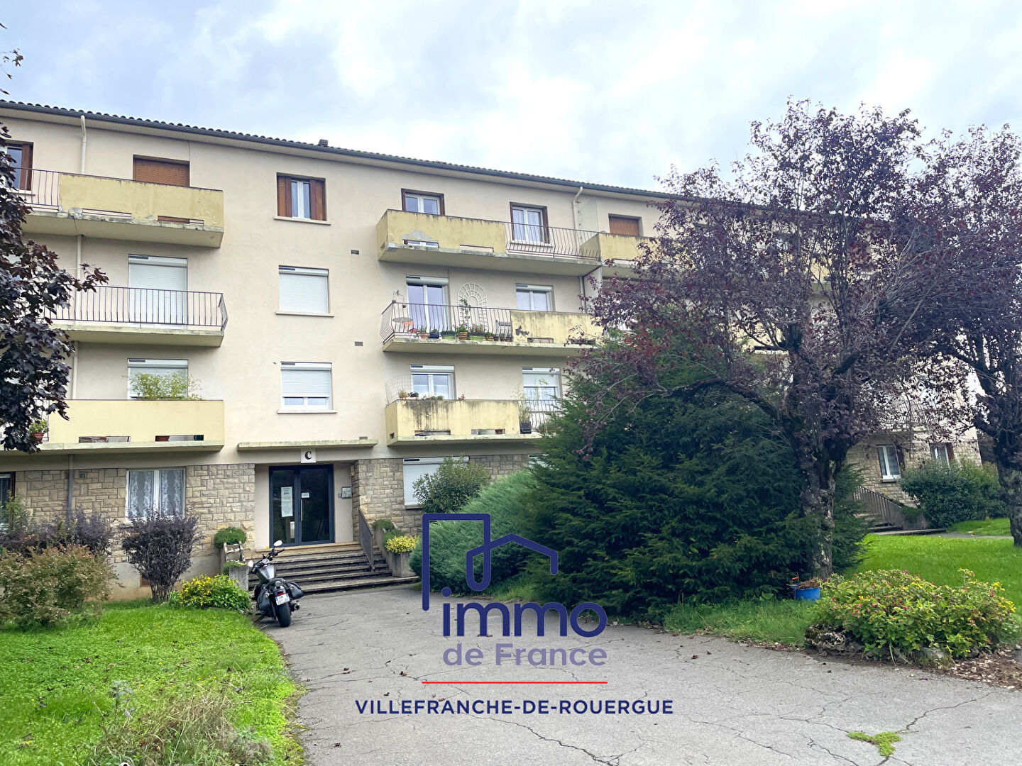 Appartement Villefranche De Rouergue 3 pièce(s) 62.19 m2 + cave + garage