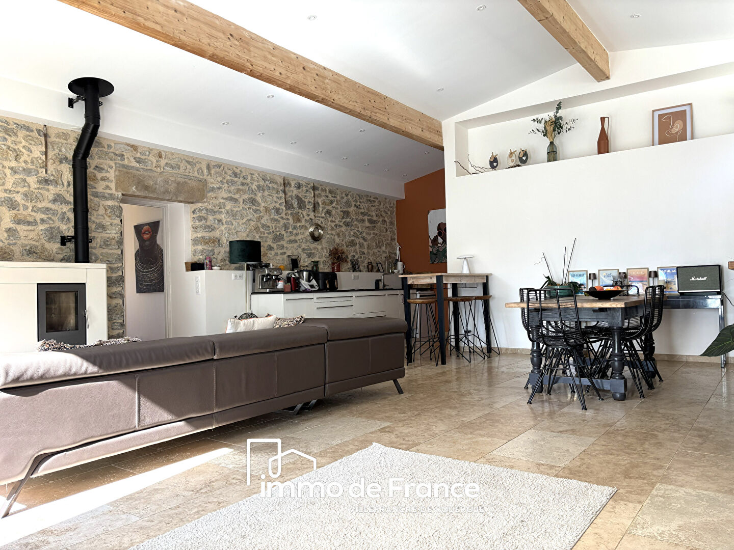 Photo Maison contemporaine avec terrain attenant image 2/6