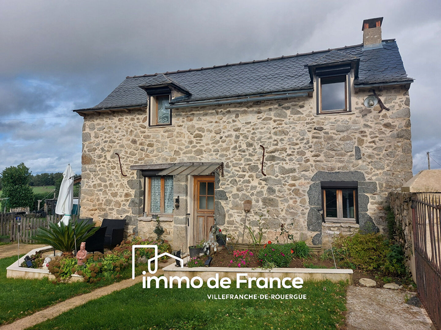 Photo Maison de Maître rénovée 216 m2 avec maisonette d'invités et dépendances image 2/6