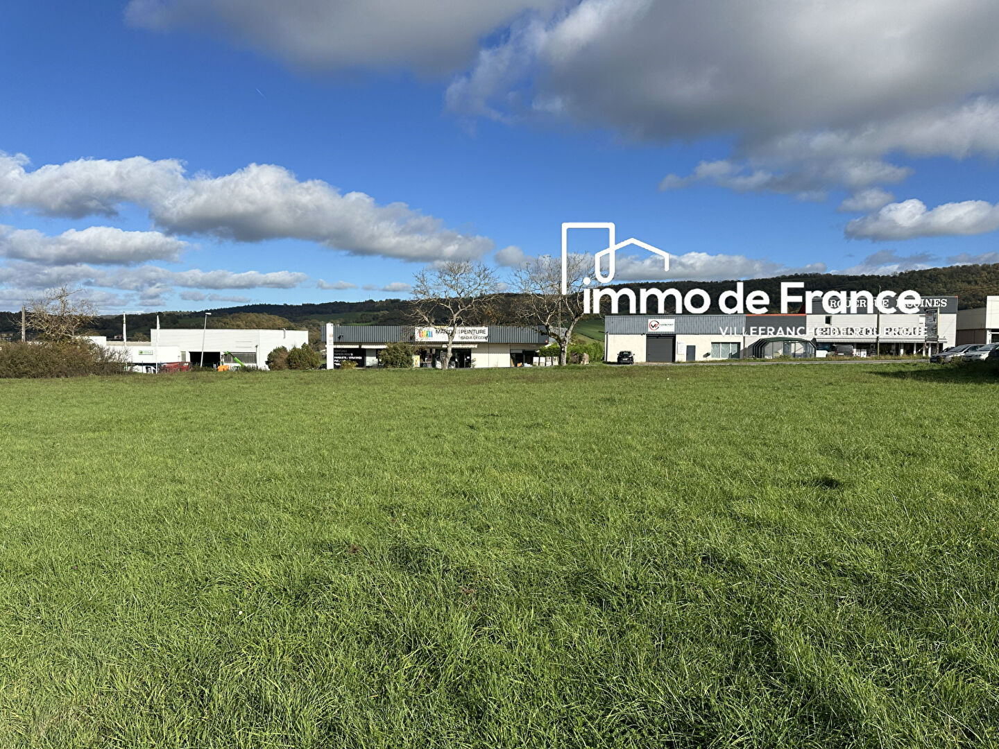 Photo Terrain à bâtir pour projet commercial ou professionnel VILLEFRANCHE DE RGUE 3349 m² image 5/6