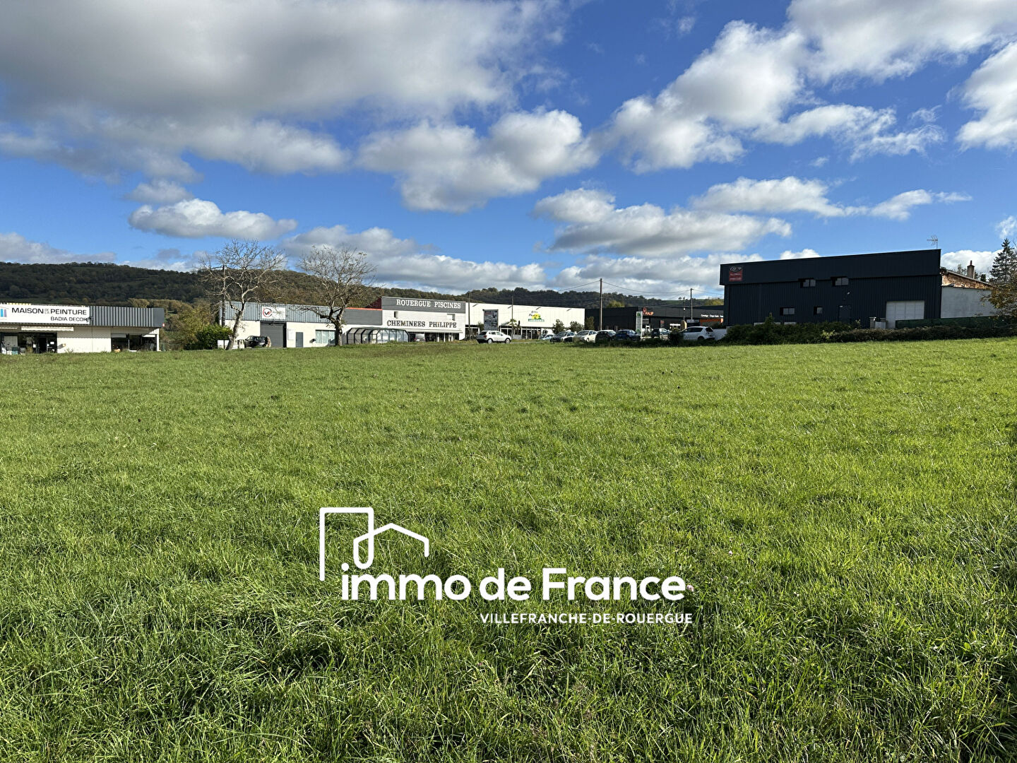 Photo Terrain à bâtir pour projet commercial ou professionnel VILLEFRANCHE DE RGUE 3349 m² image 6/6