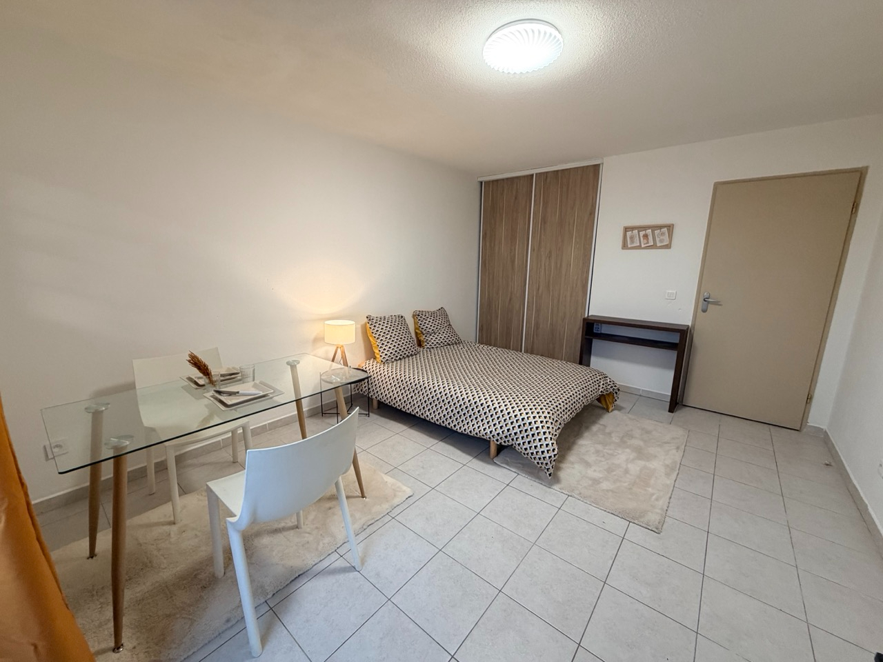 Photo STUDIO MEUBLE  25.55m² 13003 MARSEILLE image 2/4