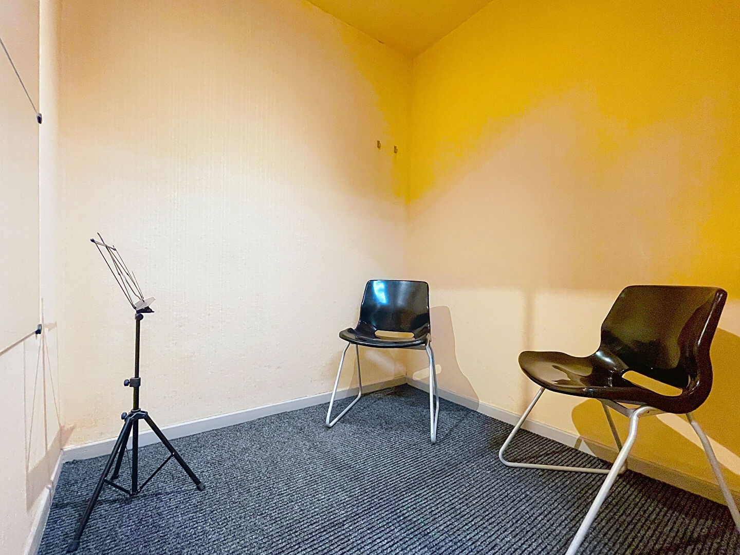 Photo Local commercial Marseille 117 m2 image 2/6