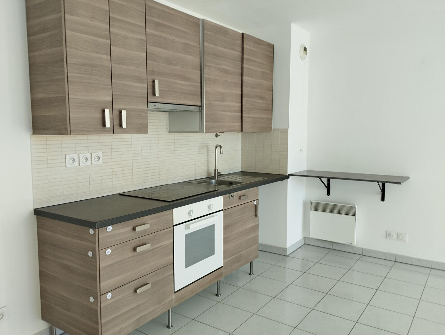 Appartement  3 pièce(s) + garage 13009 Marseille