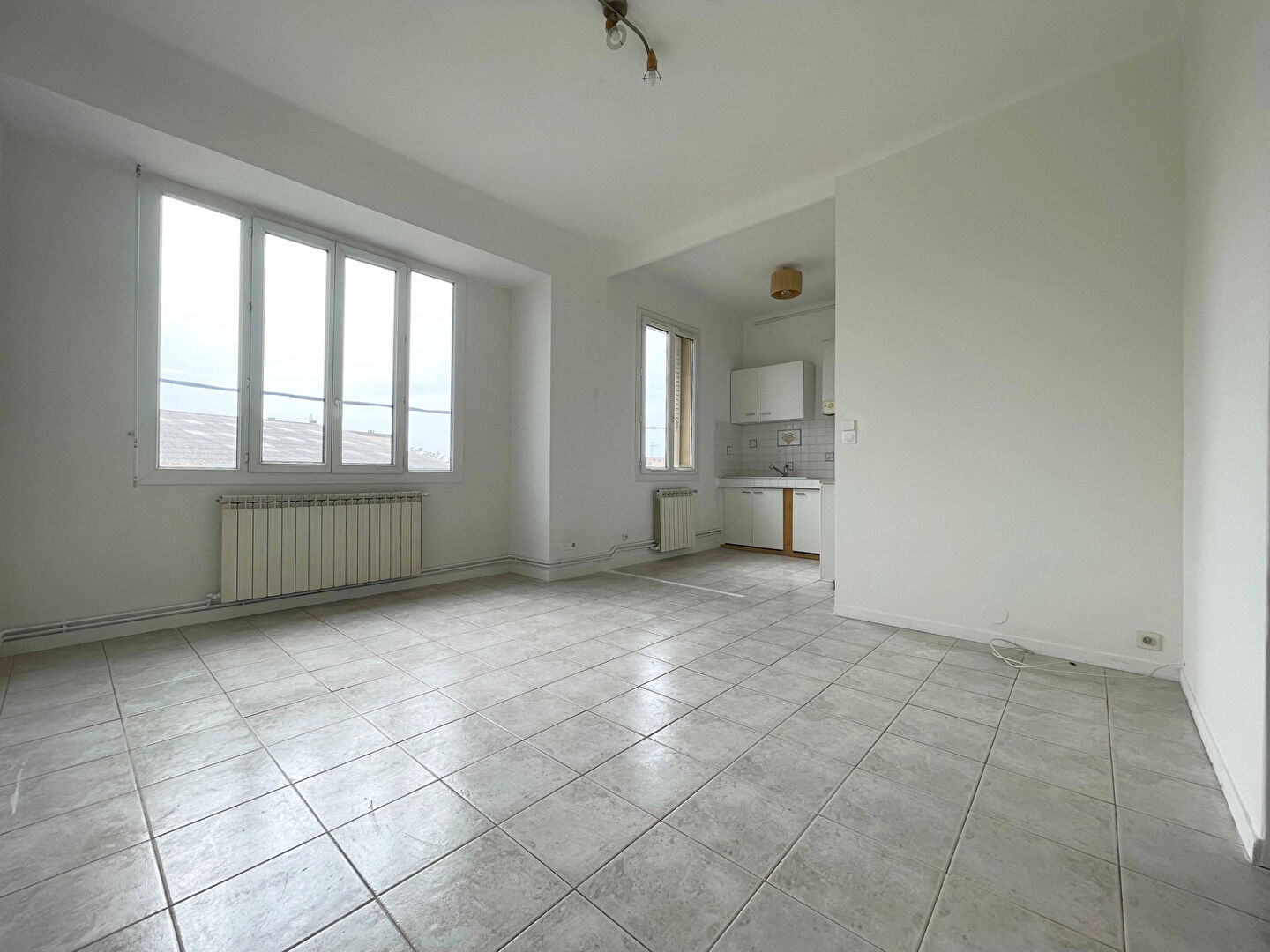 Agence immobilière de IMMO de FRANCE - Provence - Marseille 8