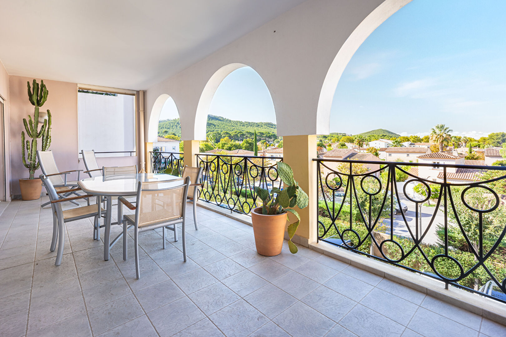 Appartement Saint Cyr Sur Mer  4 pièce(s) 100 m2