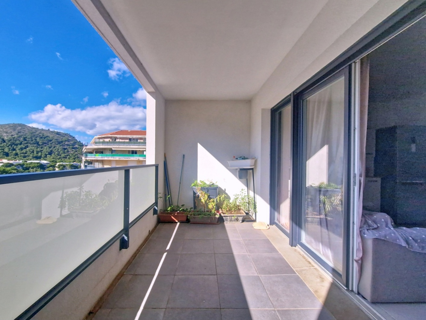 Appartement Marseille 2 pièces avec terrasse + garage en option