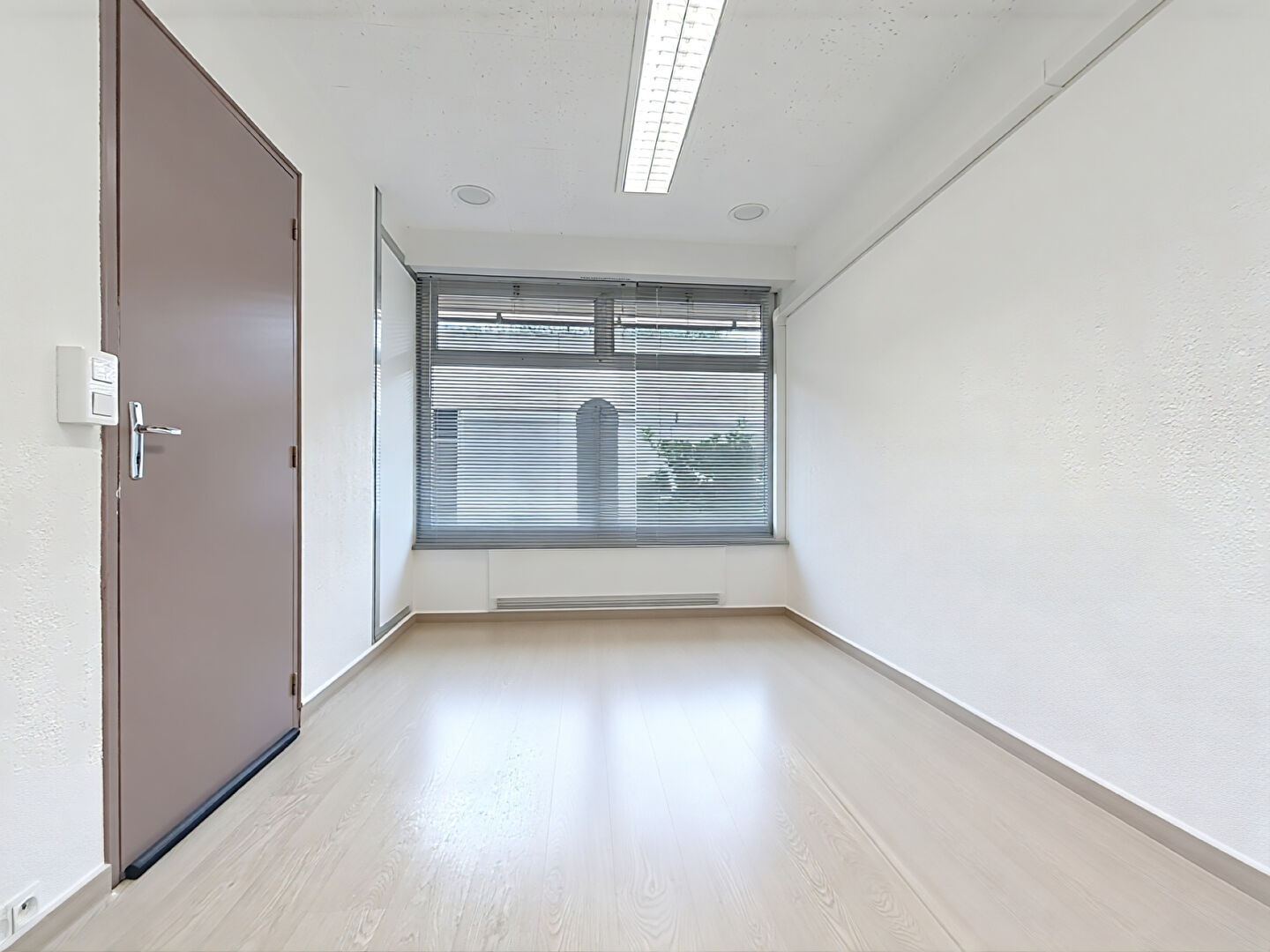 Local commercial Marseille 2 pièce(s) 19.50 m2