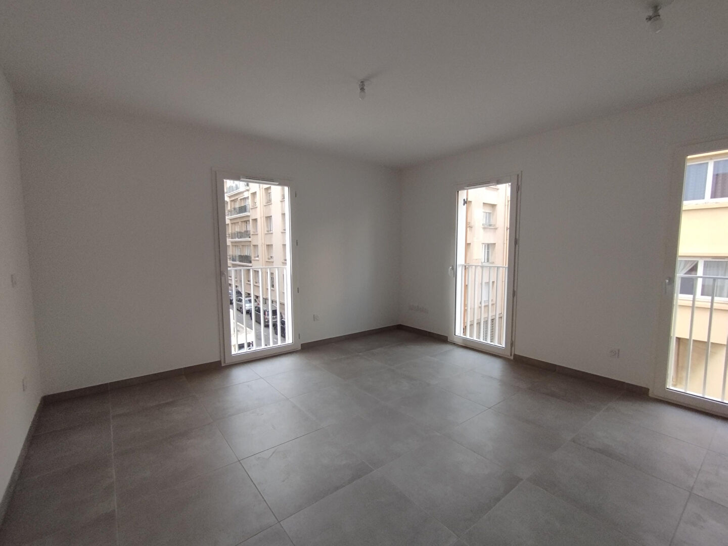 Agence immobilière de IMMO de FRANCE - Provence - Marseille 8