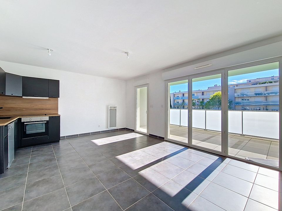 Agence immobilière de IMMO de FRANCE - Provence - Marseille 8