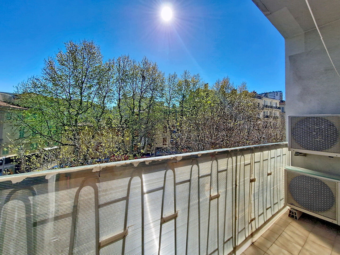 Agence immobilière de IMMO de FRANCE - Provence - Marseille 8