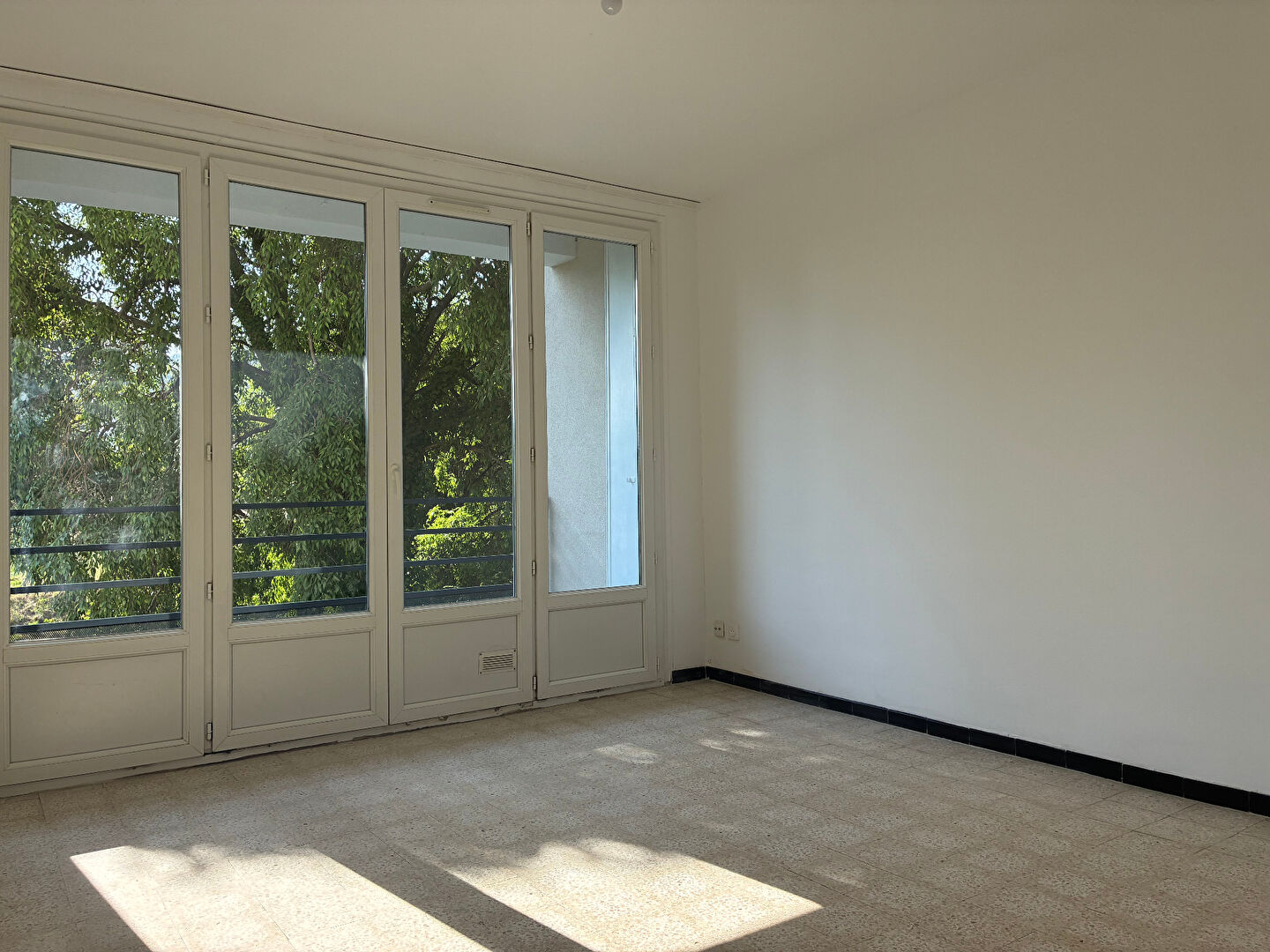 Agence immobilière de IMMO de FRANCE - Provence - Marseille 8