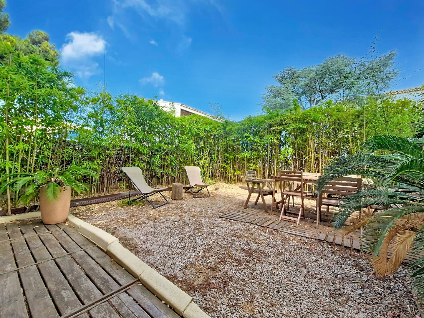 Agence immobilière de IMMO de FRANCE - Provence - Marseille 8