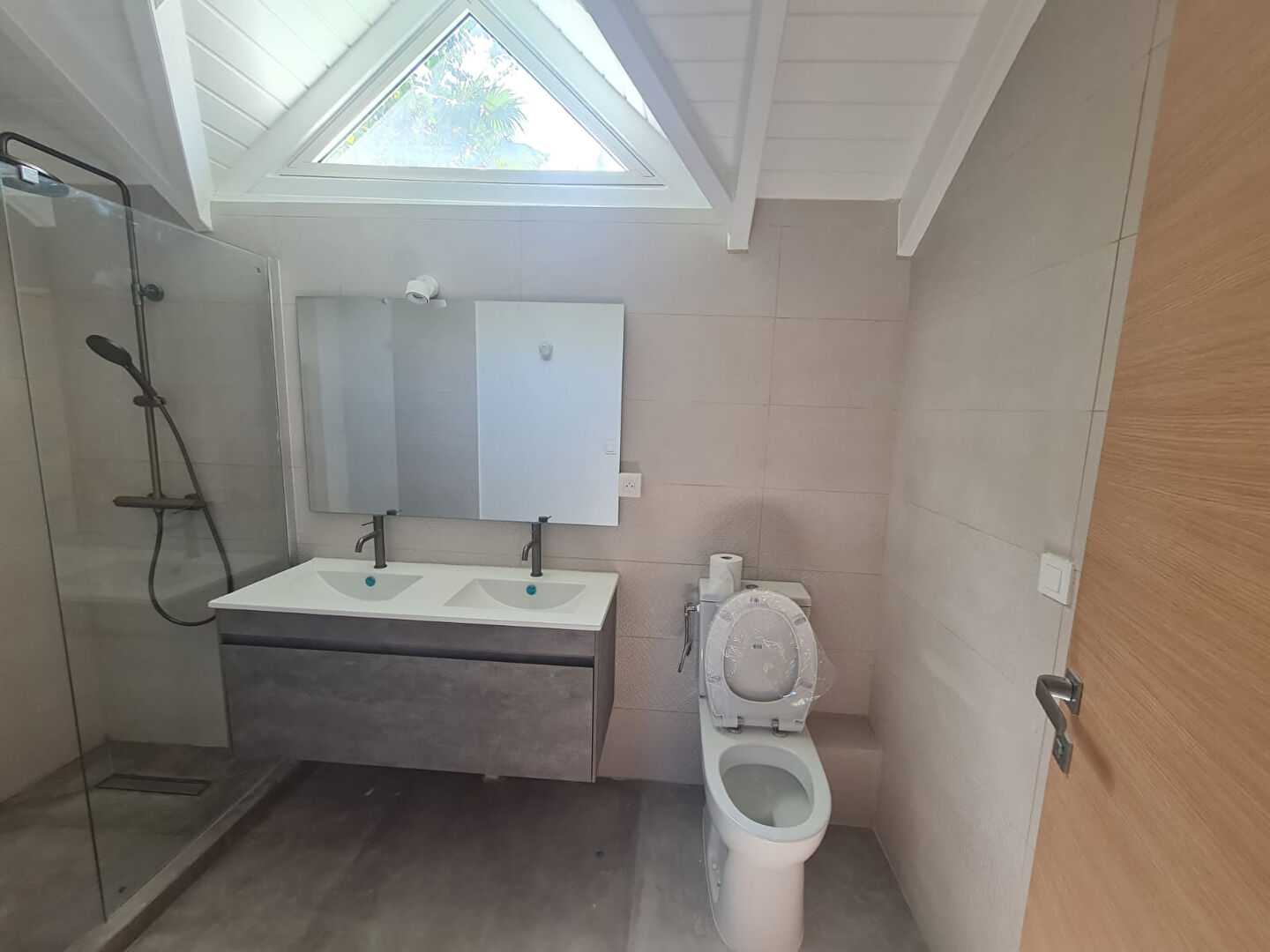 Photo Votre future Villa au Parc de la Baie Orientale à 3mn de la plage image 3/6