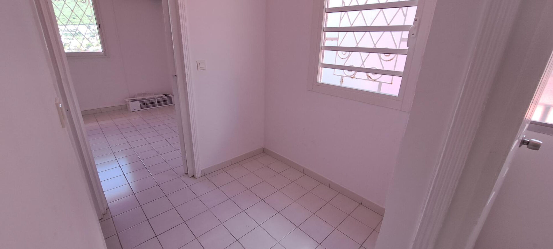 Photo T5 à SAINT-MARTIN dernier étage en duplex jardinet image 5/6