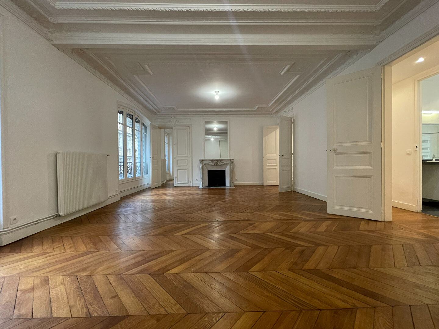 Photo Appartement Paris 5 pièce(s) 125 m2 image 2/6