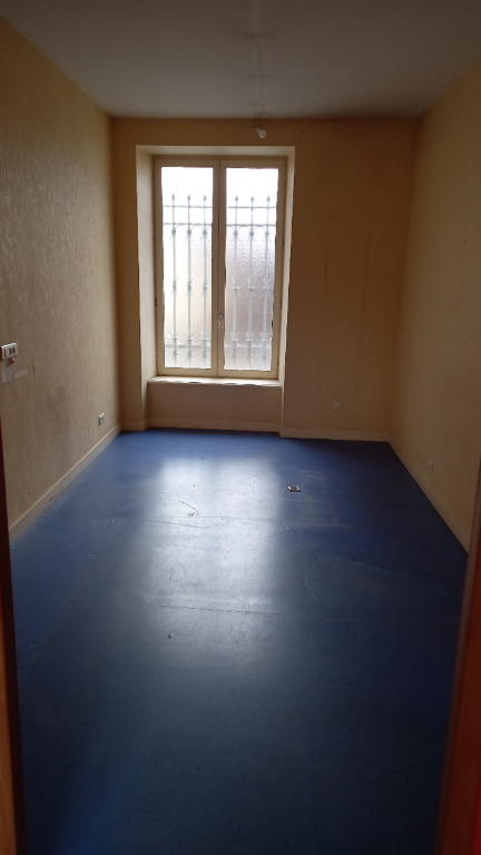 Photo Maison Arlanc 9 pièce(s) 240 m2 image 2/6