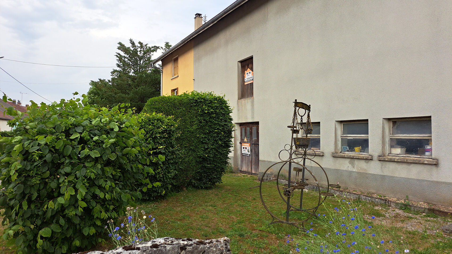 Photo Maison Blye 2 pièce(s) 500 m2 image 1/6