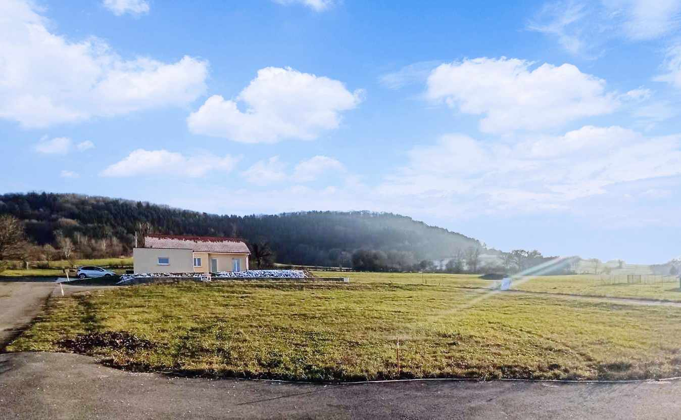 Photo Terrain constructible VIABILISE Cléron 769m² image 2/3