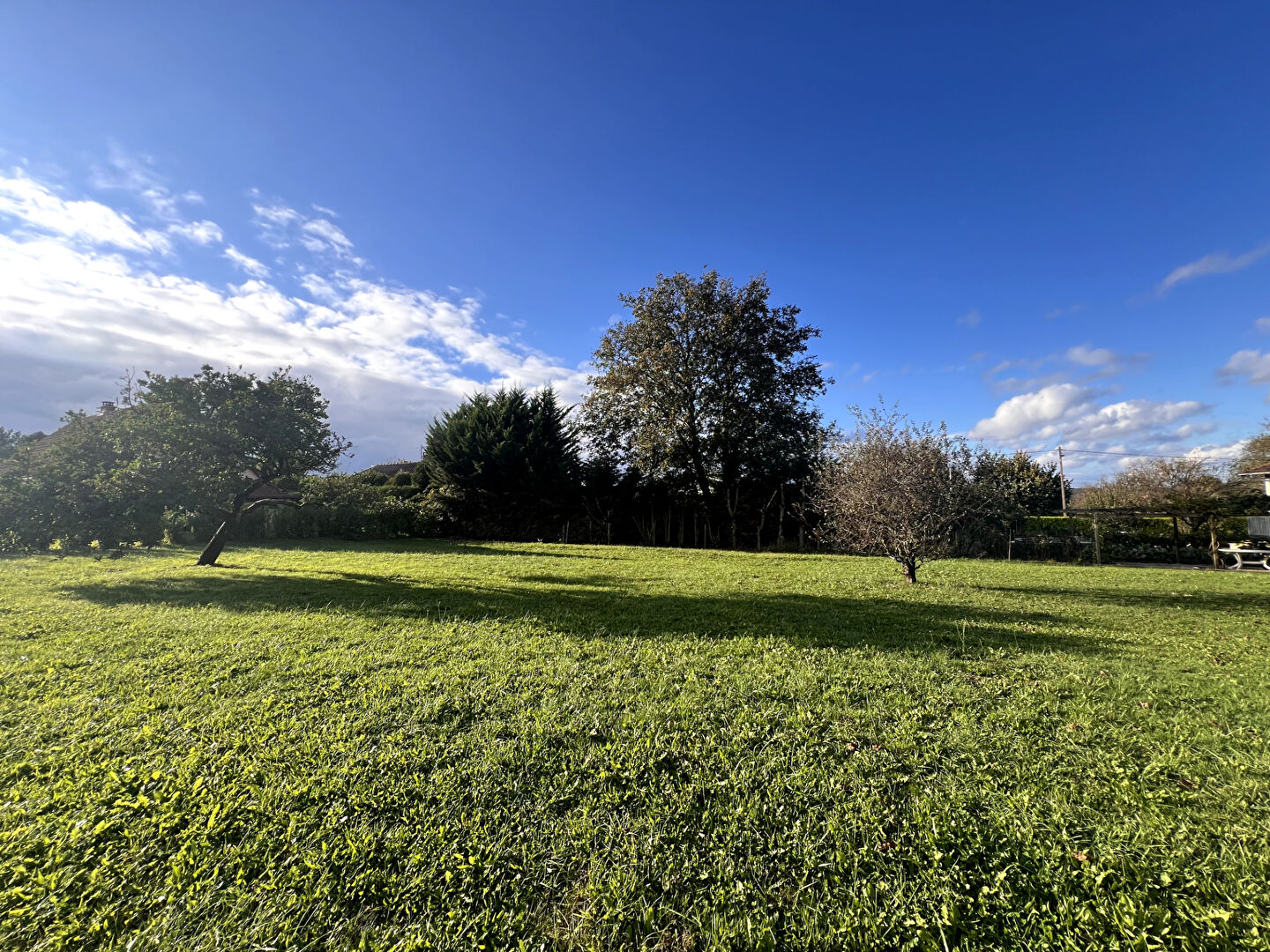 superbe terrain plat et au calme Terrain de 1000 m2 évolutif