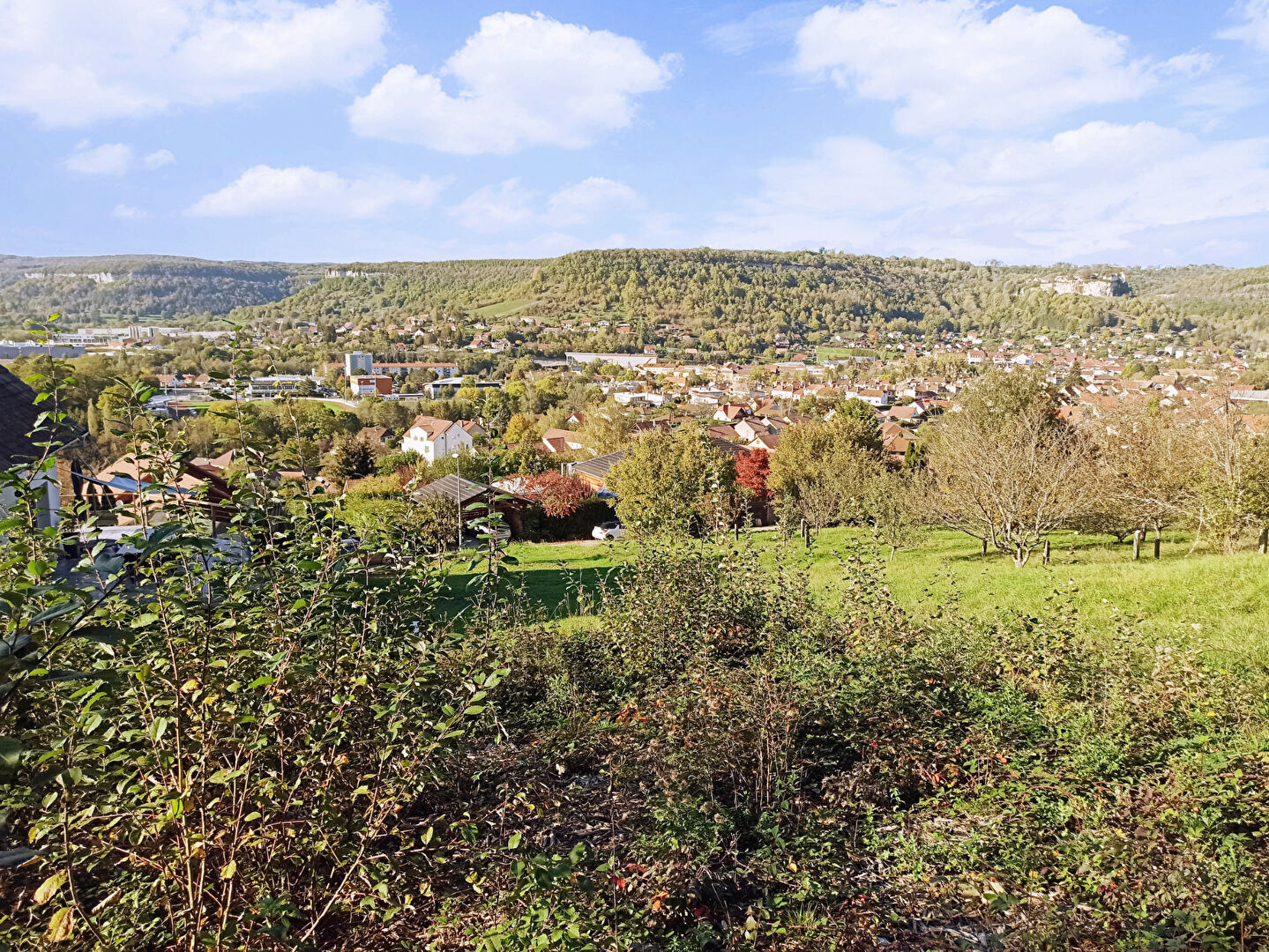Terrain à bâtir de 1 035m²   ORNANS