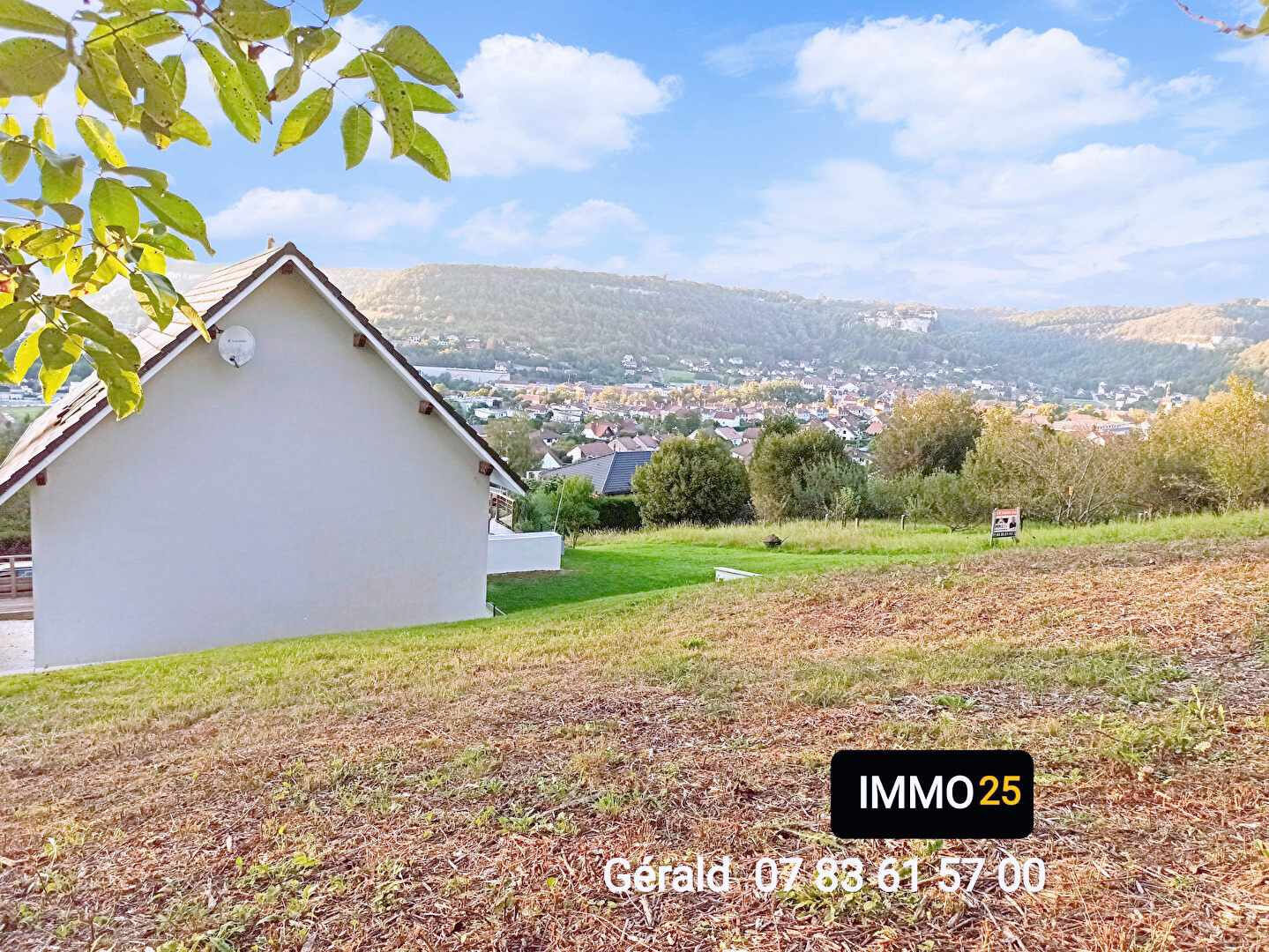 Photo Terrain à bâtir de 1 035m²   ORNANS image 2/4