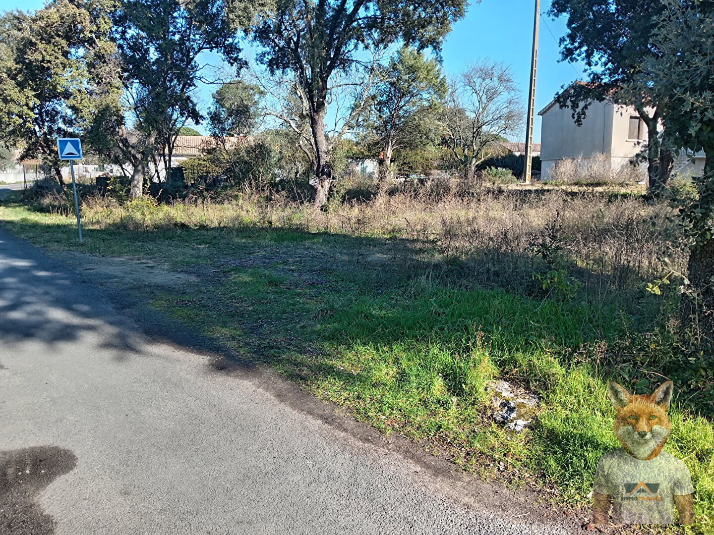 Terrain Saint Quentin La Poterie 919 m2