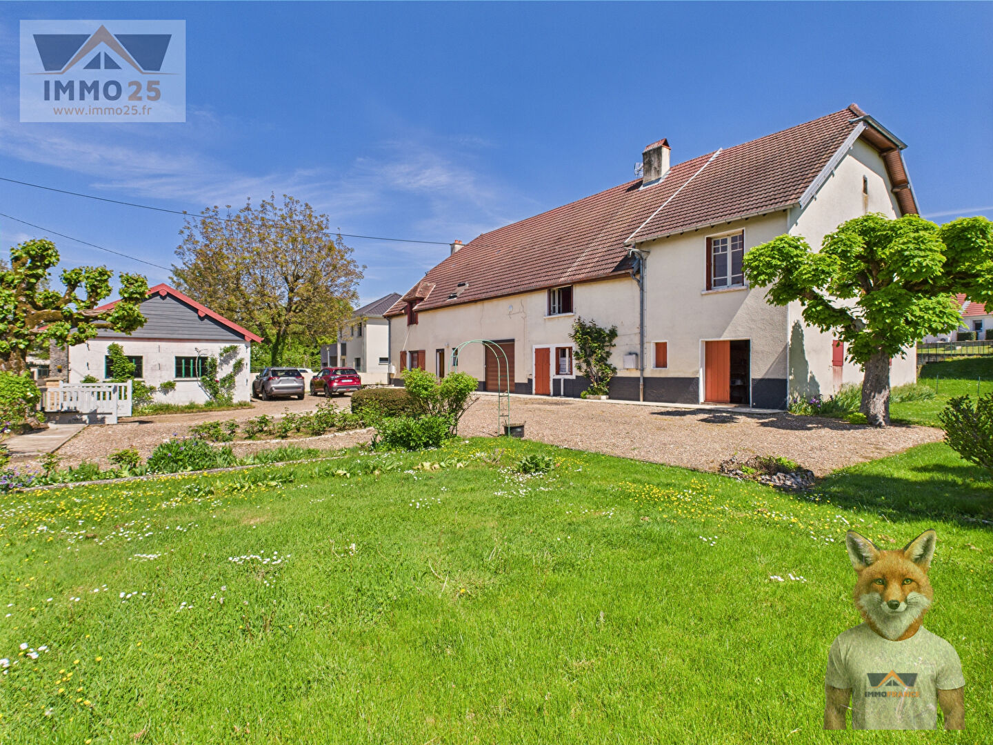 Maison Familiale de 266 m² et ses 27 ares de terrain plat au calme