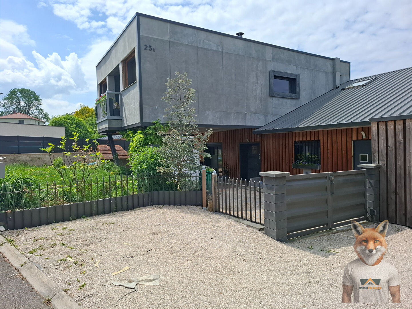 Photo Maison Mamirolle 5 pièce(s) 135 m2 image 1/6