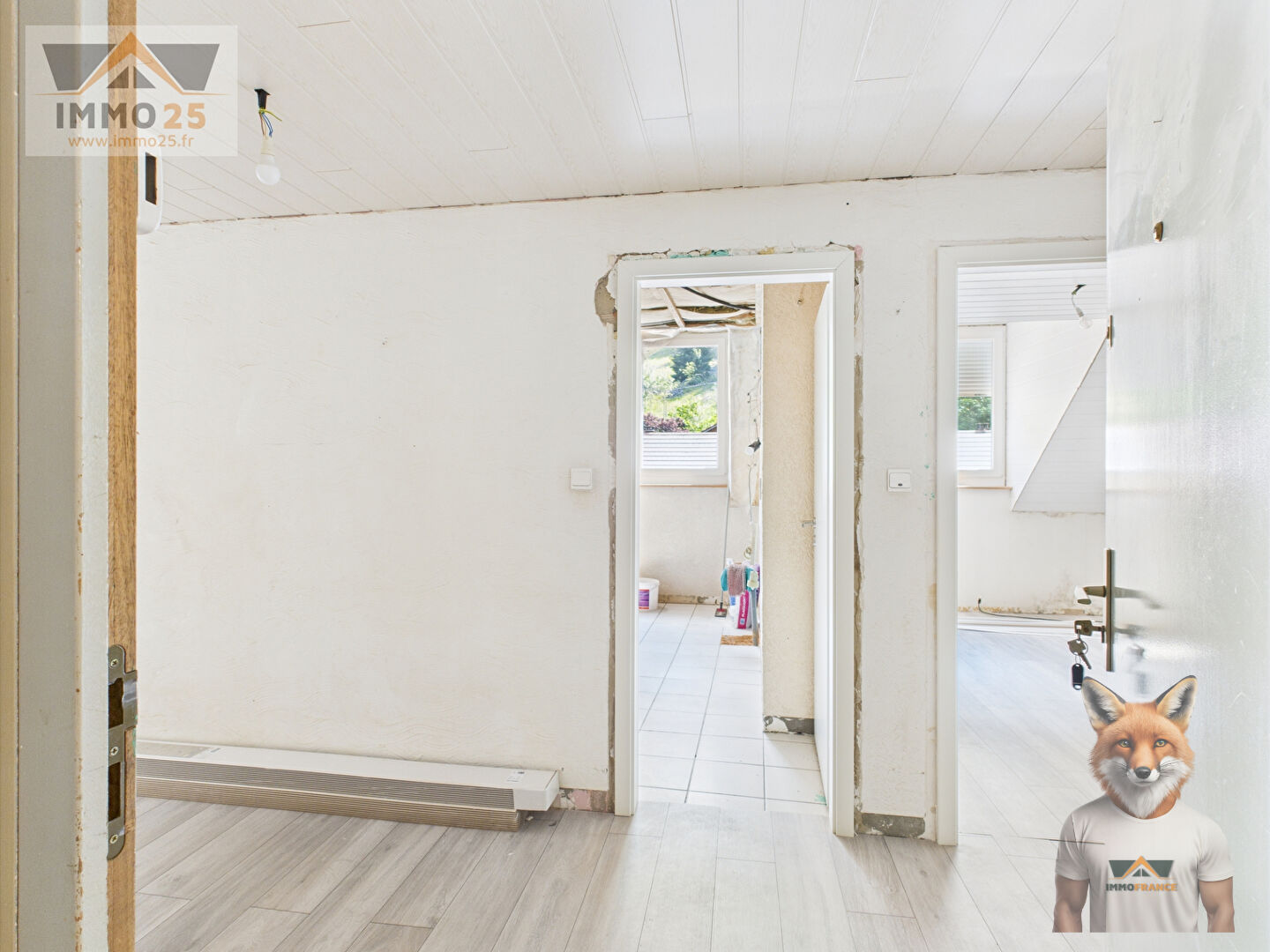 Photo Appartement La Cluse Mijoux 4-5 pièces  + mezzanines 110 m2 (145m2!) image 1/6