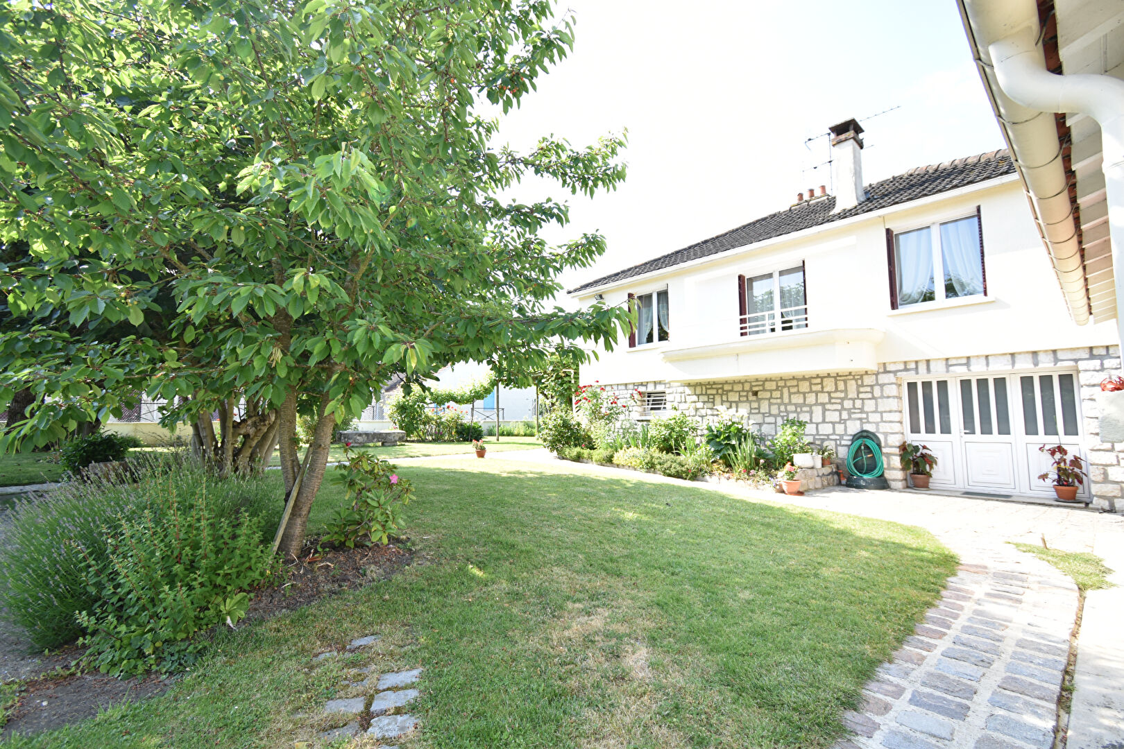 Photo Maison Guignes  4 chambres 1150 m² terrain sous sol  sur élevé aménagé image 4/6