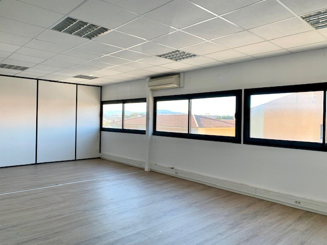 Photo BUREAUX A LOUER 88m2 image 1/5