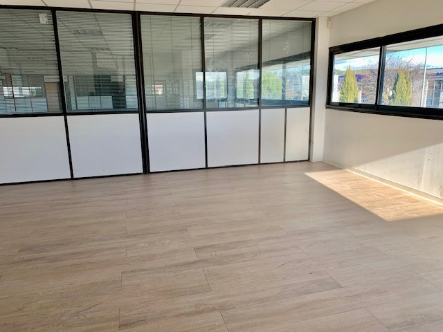 Photo BUREAUX A LOUER 88m2 image 2/5