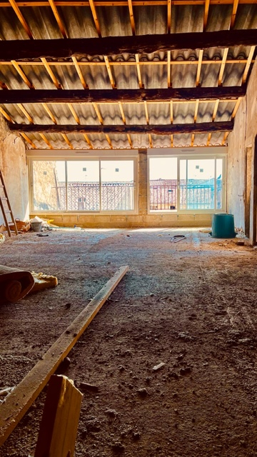 Photo PERTUIS centre ville traverse Colbert, T2 en DUPLEX de 70 m² sous les toits avec terrasse dominante image 3/6