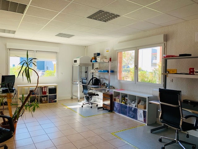 bureaux 377m2