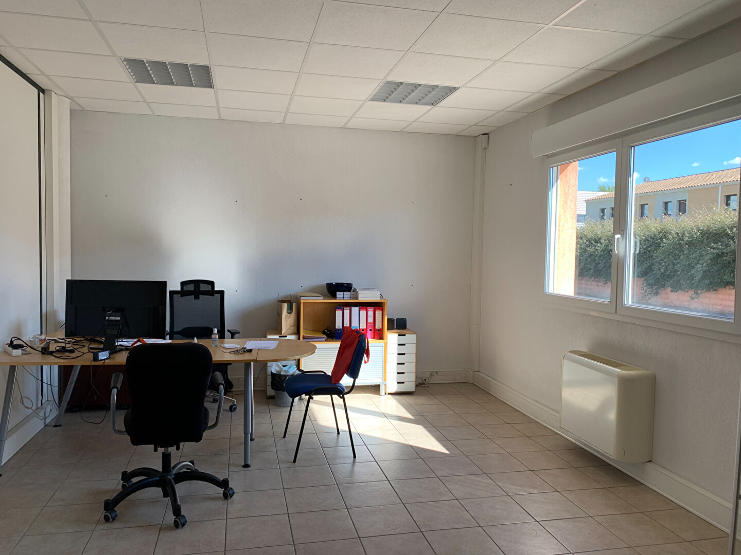 Photo Bureaux  87 m2 image 2/3