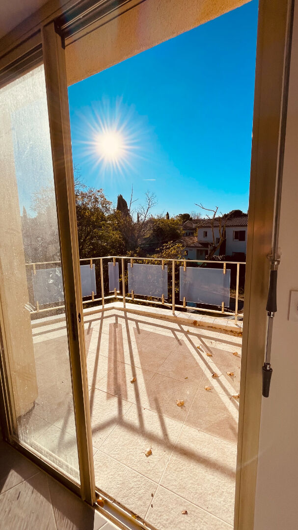 Photo Appartement T2 de 49 m²  - Pertuis quartier piscine image 3/6