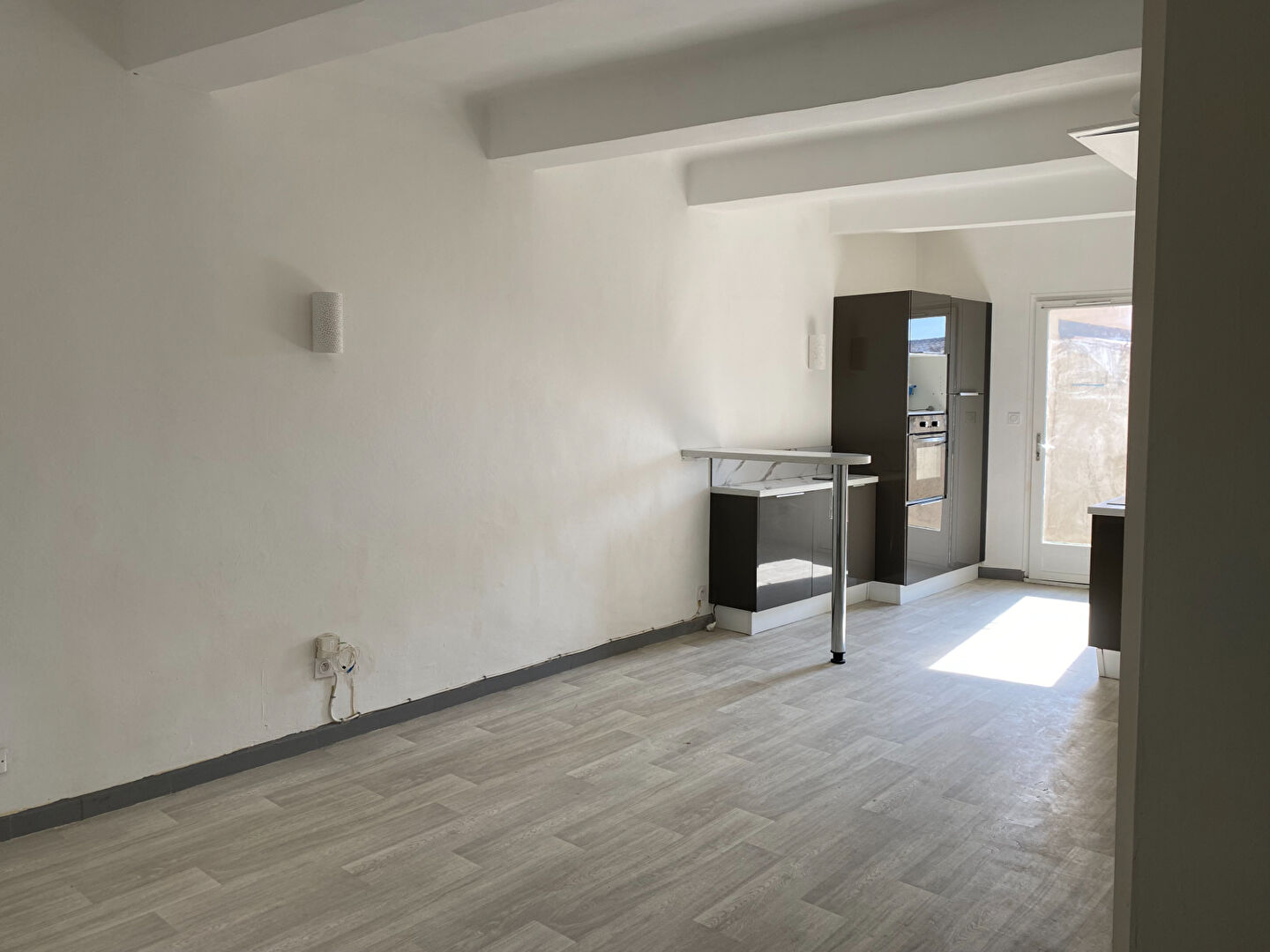 Photo Pertuis  Appt T3 de 49 m2 avec terrasse de 16 m² image 4/6