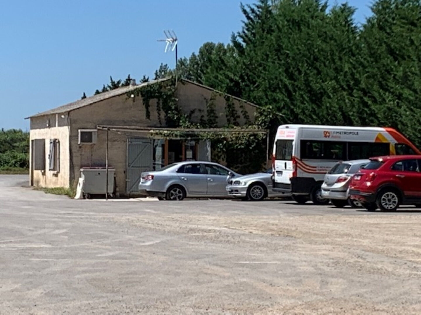 Photo PERTUIS  ZONE COMMERCIALE TERRAIN DE 3 400 m² image 4/6