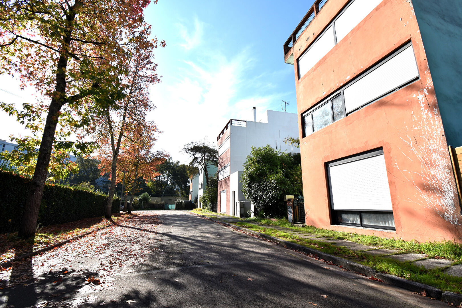 Photo Maison d'architecte de type Gratte-ciel signée Le Corbusier - Pessac image 2/6