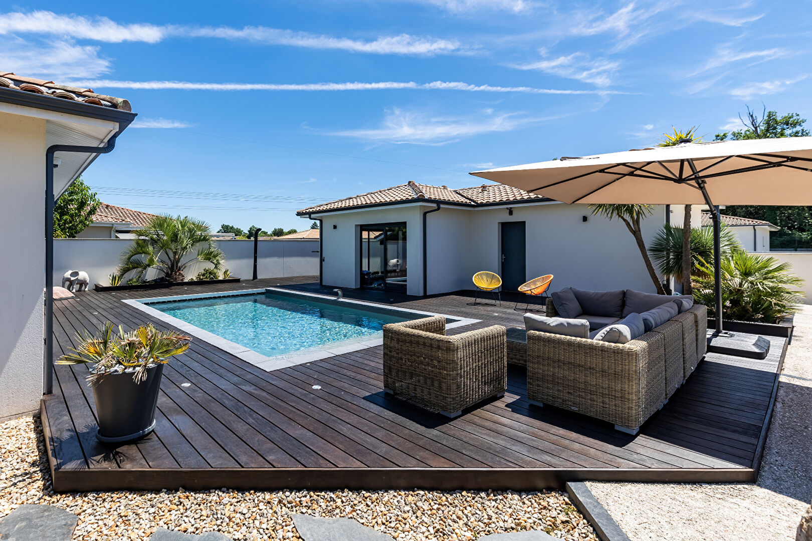 Villa Cestas 5 pièces - 150 m2 - piscine - salle de sport 25 m²