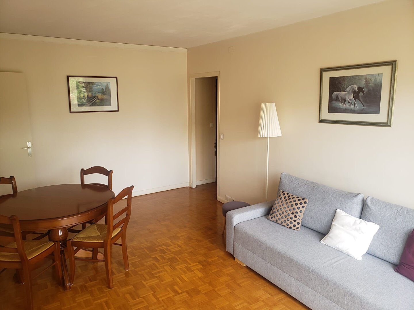 Photo CENTRE VILLE - APPARTEMENT 3 PIECES - 60 m² - BALCON - PARKING image 3/6