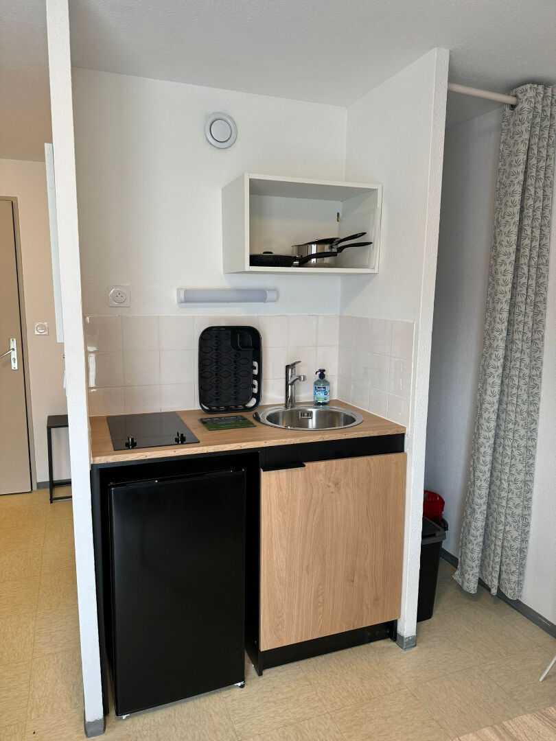 Photo STUDIO QUARTIER SAINT PATERN A LOUER image 4/6