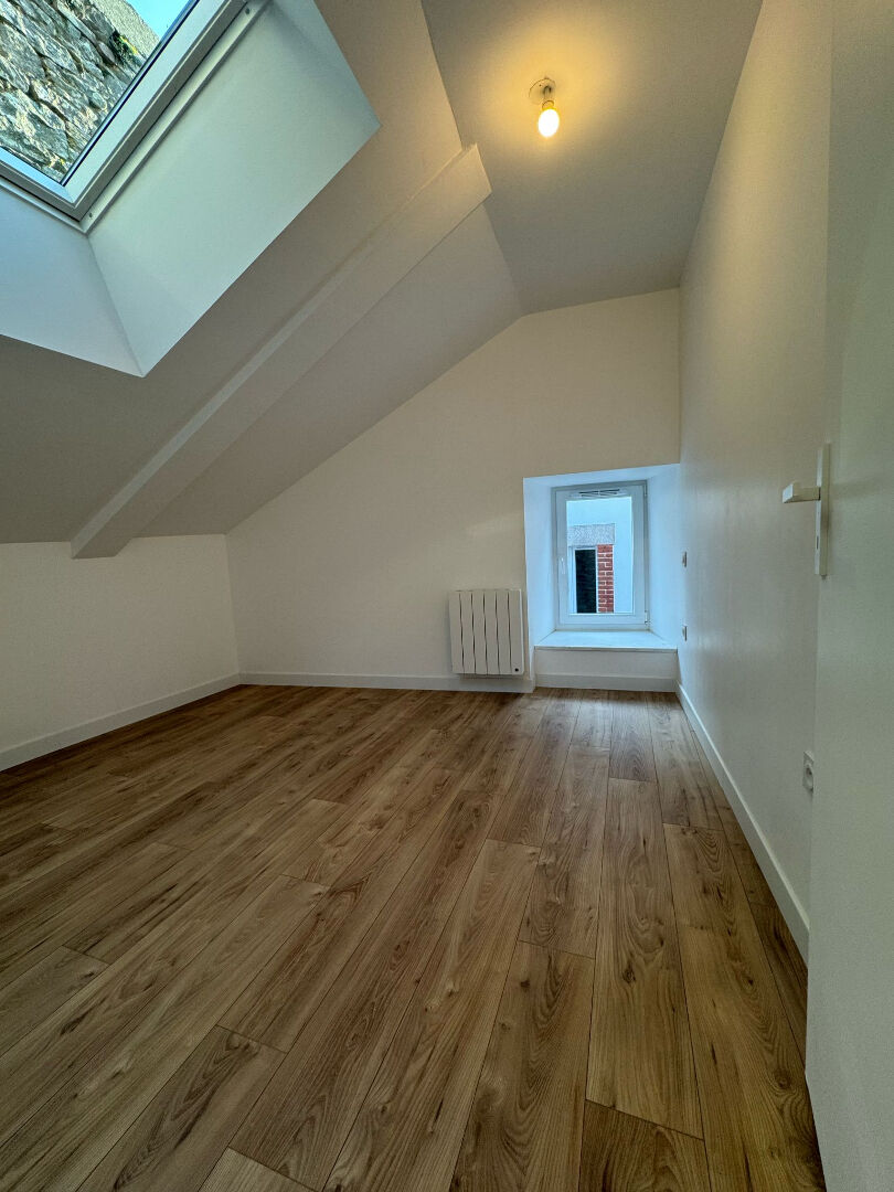 Photo MAGNIFIQUE T2 BIS DUPLEX A VENDRE A VANNES image 5/6