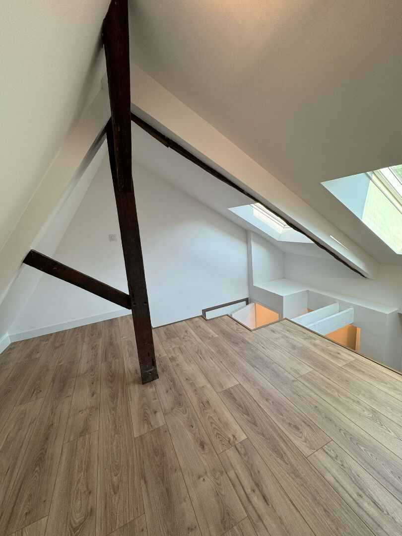 Photo MAGNIFIQUE T2 BIS DUPLEX A VENDRE A VANNES image 6/6