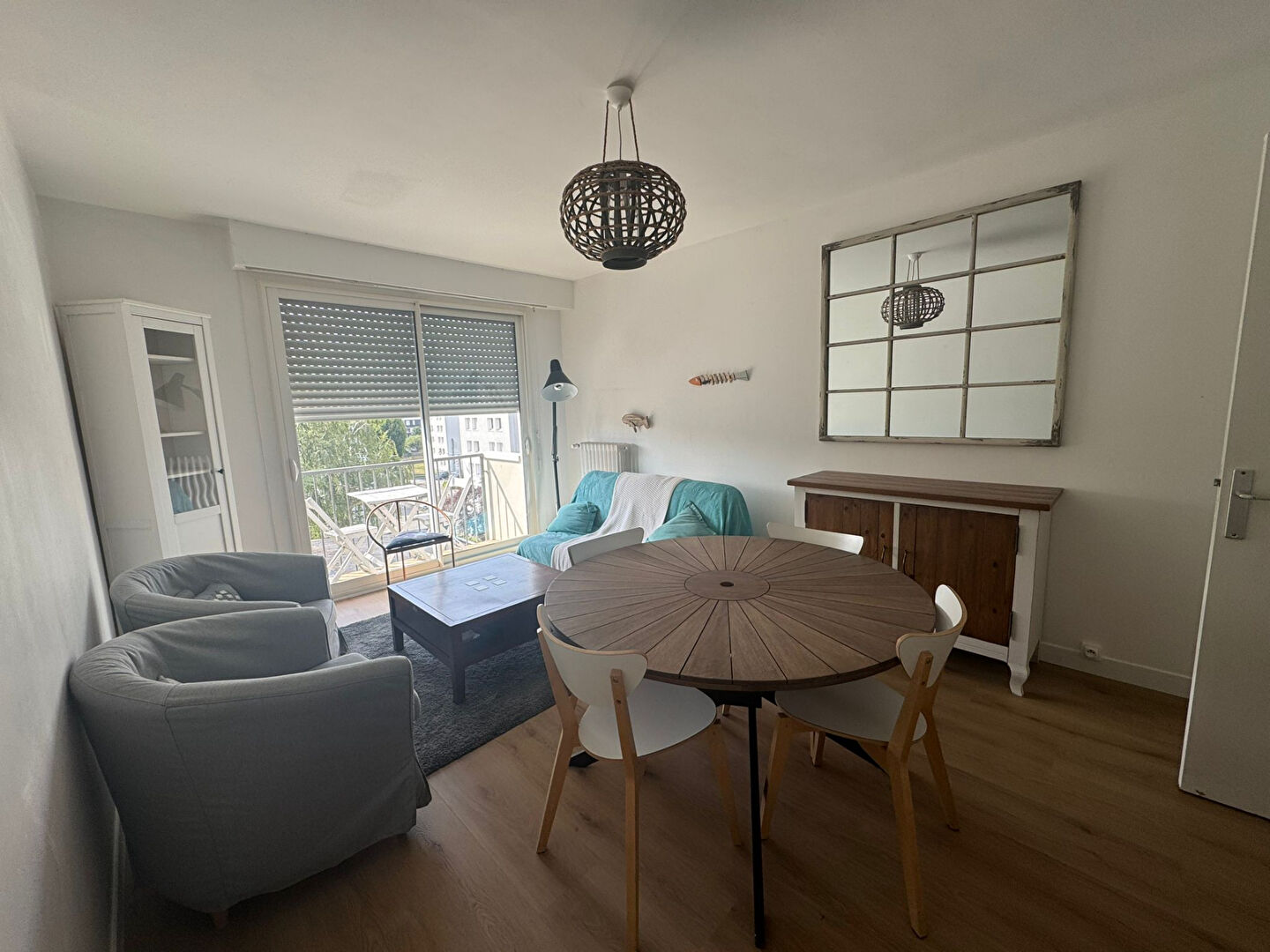 Photo A LOUER JOLI T4 MEUBLE image 3/6