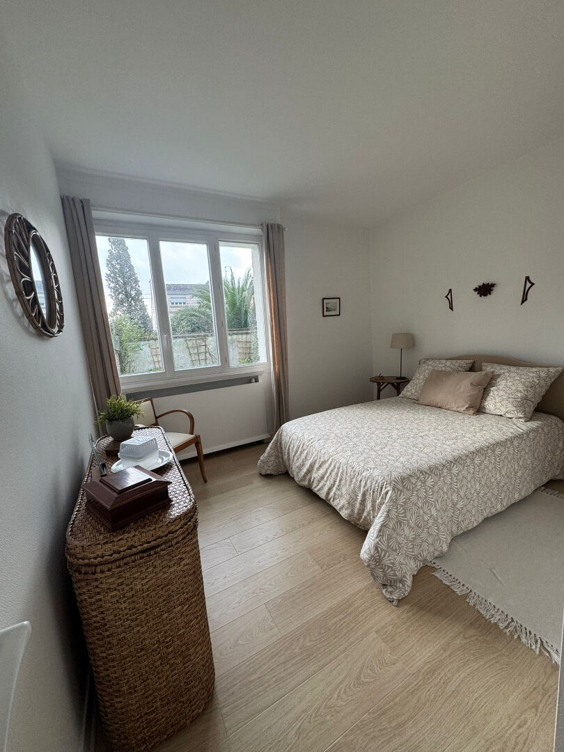 Photo À vendre - Maison T6 de plain-pied  131 m² - Quartier calme - Proximité gare et centre-ville image 5/6