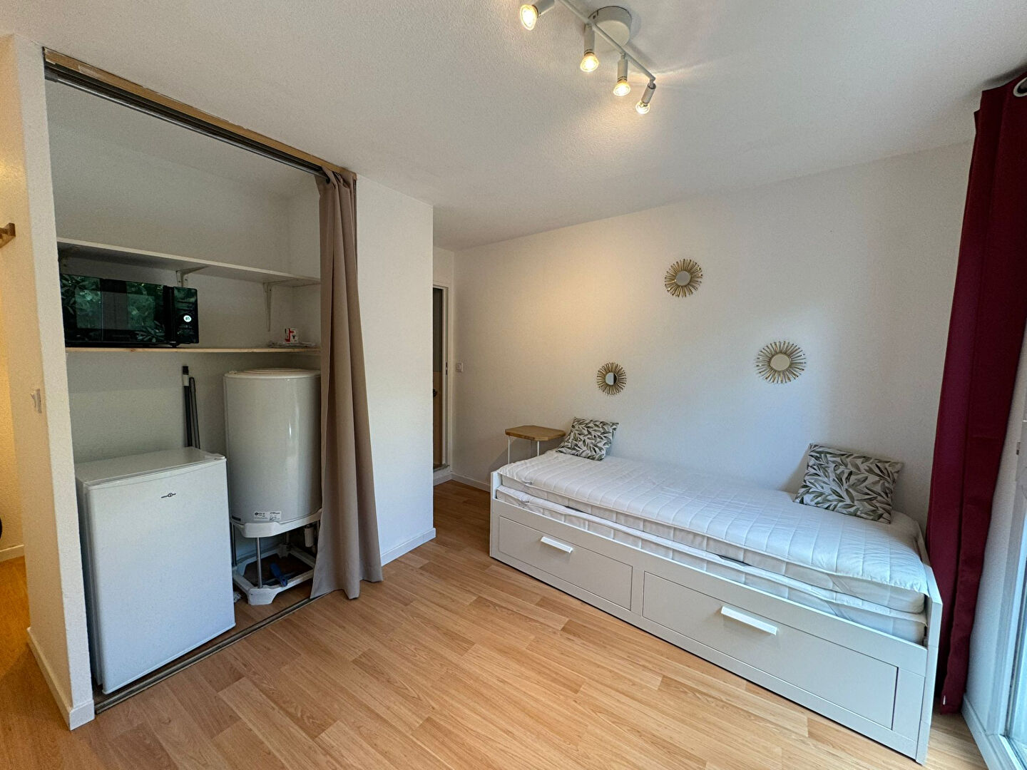 Photo Studio à louer - Vannes centre - Refait image 6/6