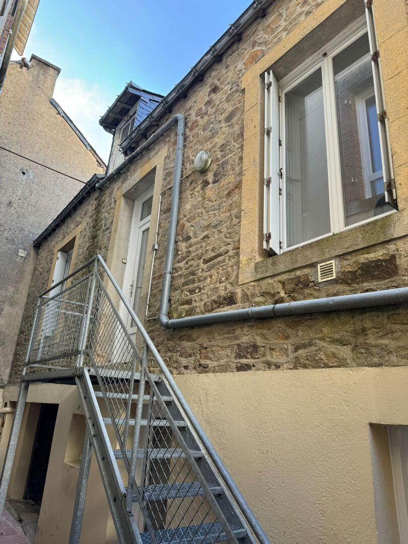 Photo T2 VANNES CENTRE A LOUER image 2/6